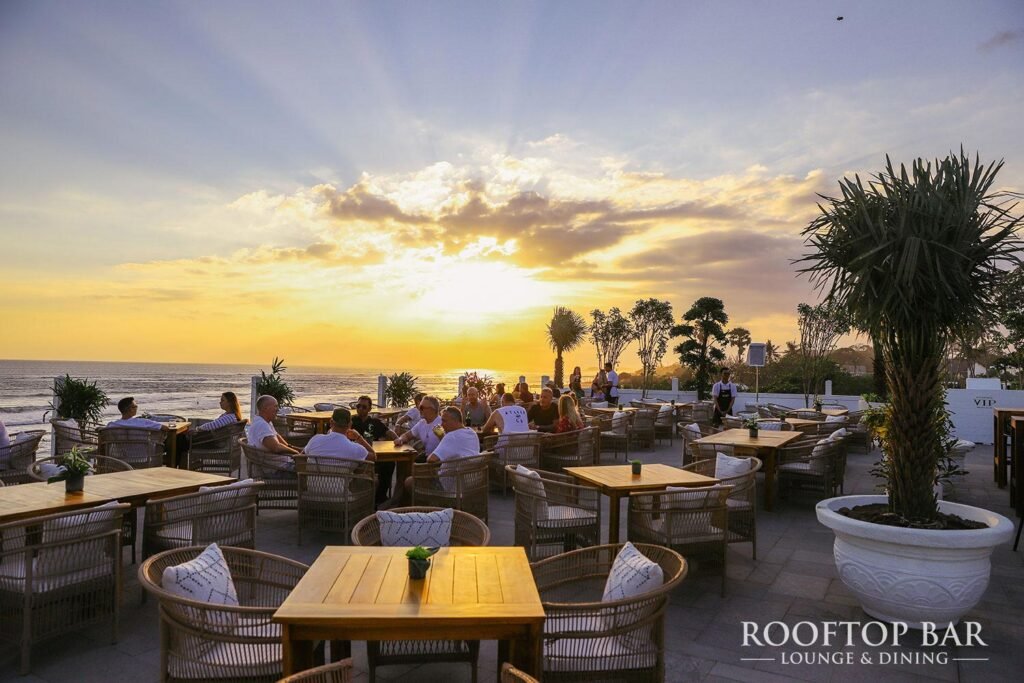Restoran Pantai Terbaik di Bali, Nikmati Pemandangan Laut
